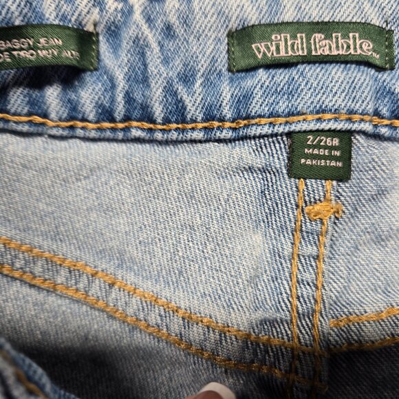 Wild Fable High Rise Straight Leg Distressed Jeans Light Wash Size 2/26 - Picture 10 of 15